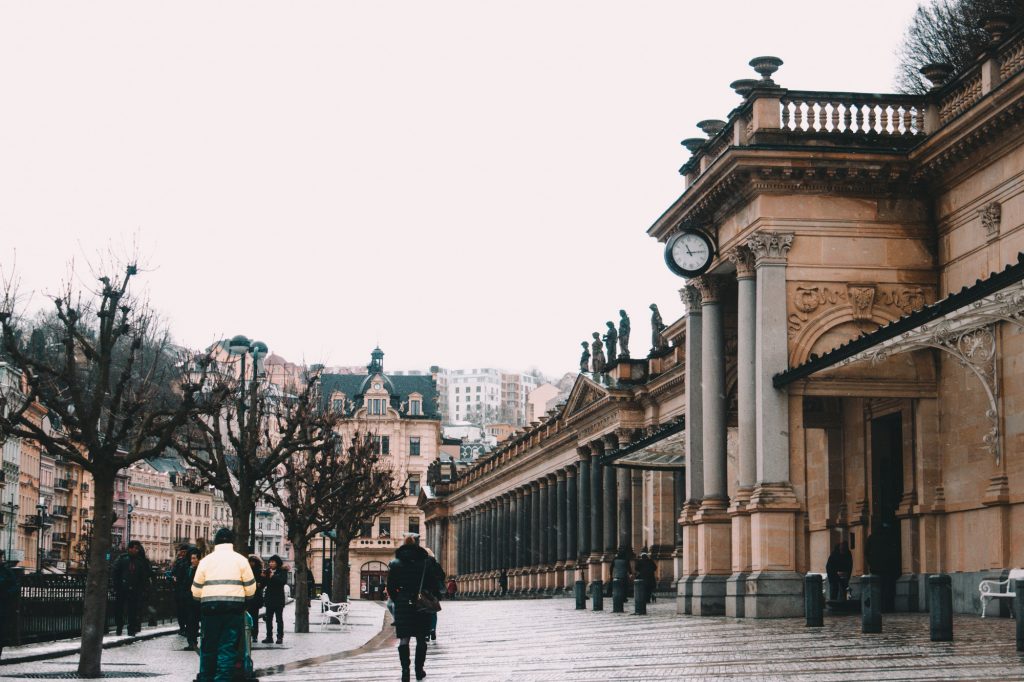 karlovy vary kolonada